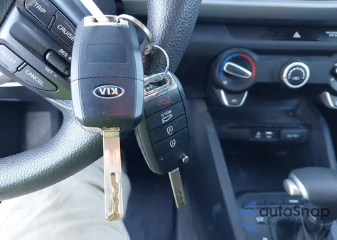 2020 Kia Rio S из США, поврежденный, VIN 3KPA24AD0LE349792